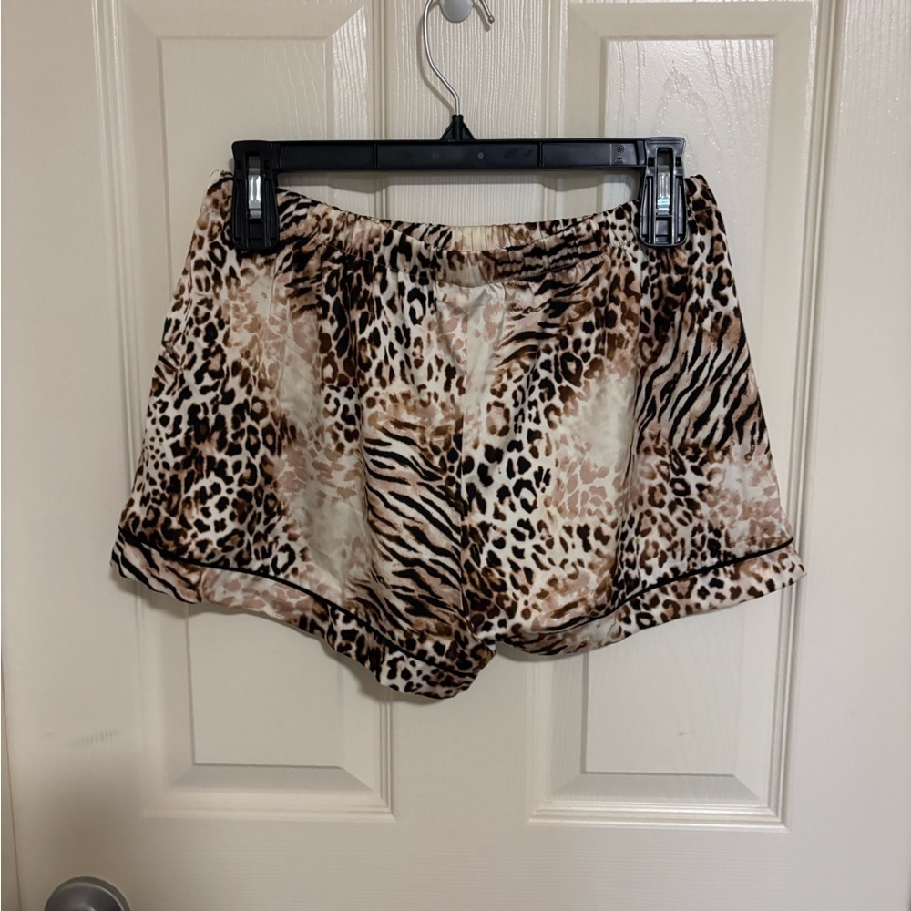 INC International Concepts 2-Piece Stretch Satin Pajama Set Leopard Print XS - Picture 8 of 11